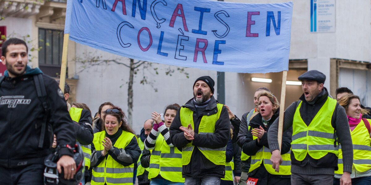 Gilets jaunes group calls for new regular protests starting saturday
