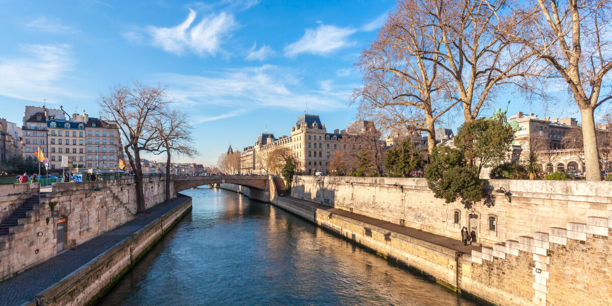 People in paris to have their ikea orders transported by boat on seine
