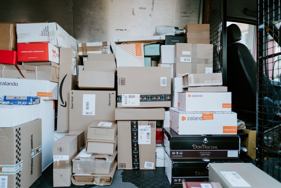 Claudio Schwarz / Unsplash