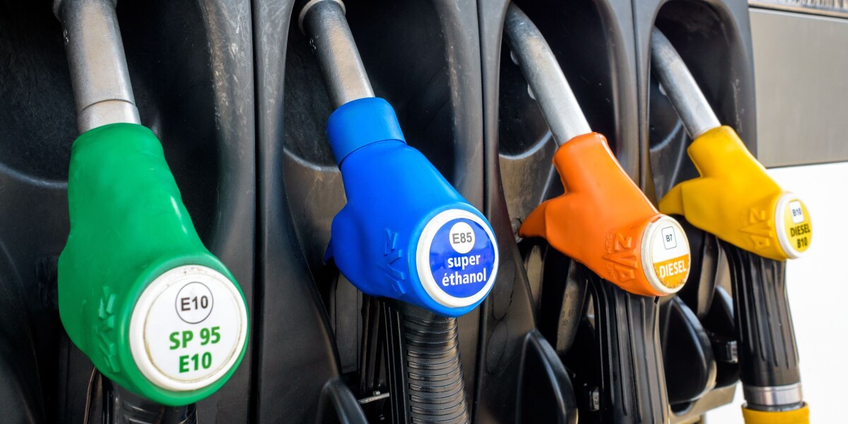 Petrol prices remain high in France despite drops in many EU countries