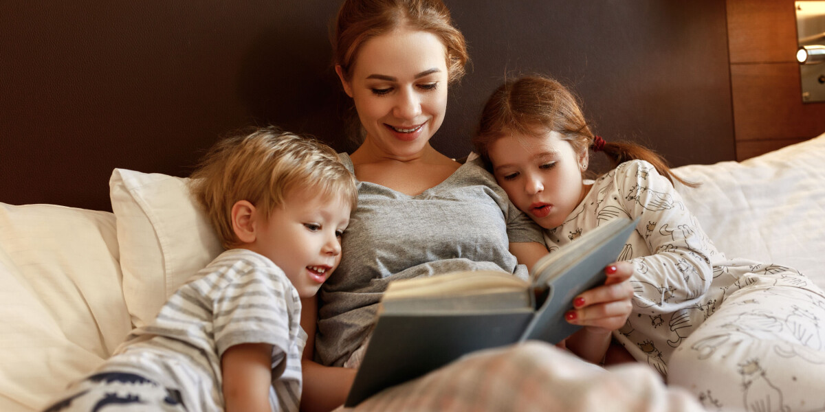 The best books to read to children and improve your own french