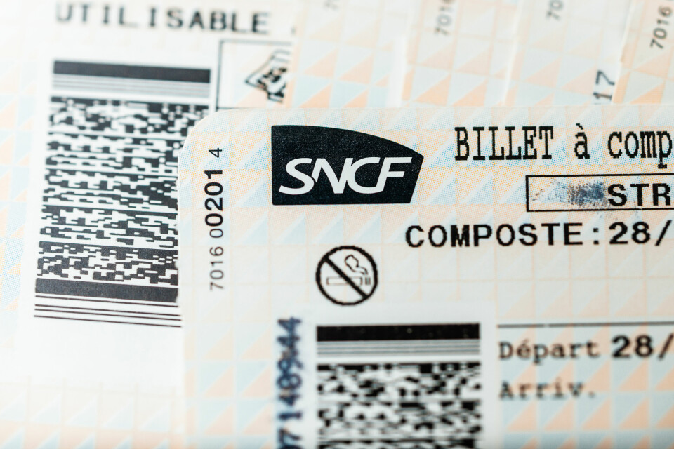 A photo of a paper SNCF ticket