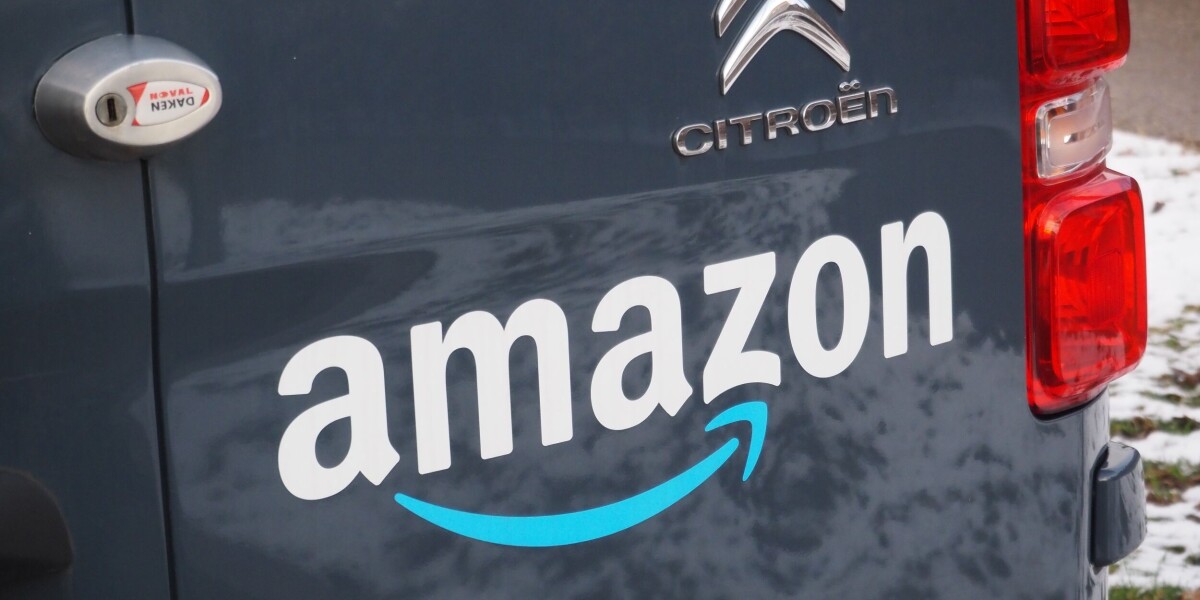 Amazon appeals plans for €3 minimum delivery fee for books in france