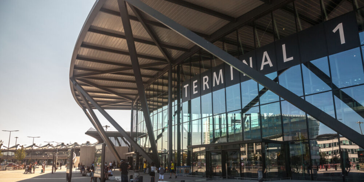 French airport tests facial recognition instead of passport control