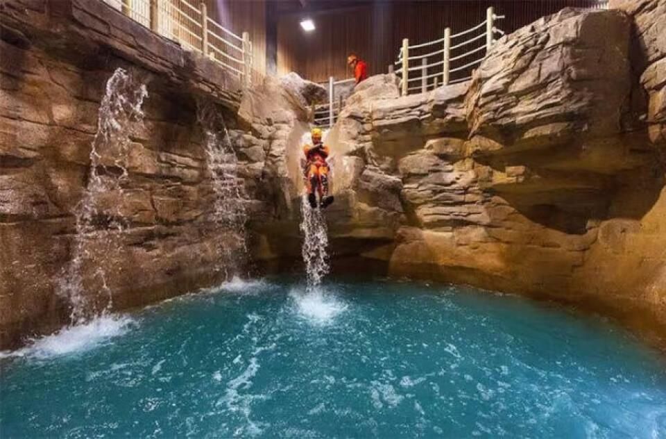 swimming pool tours france