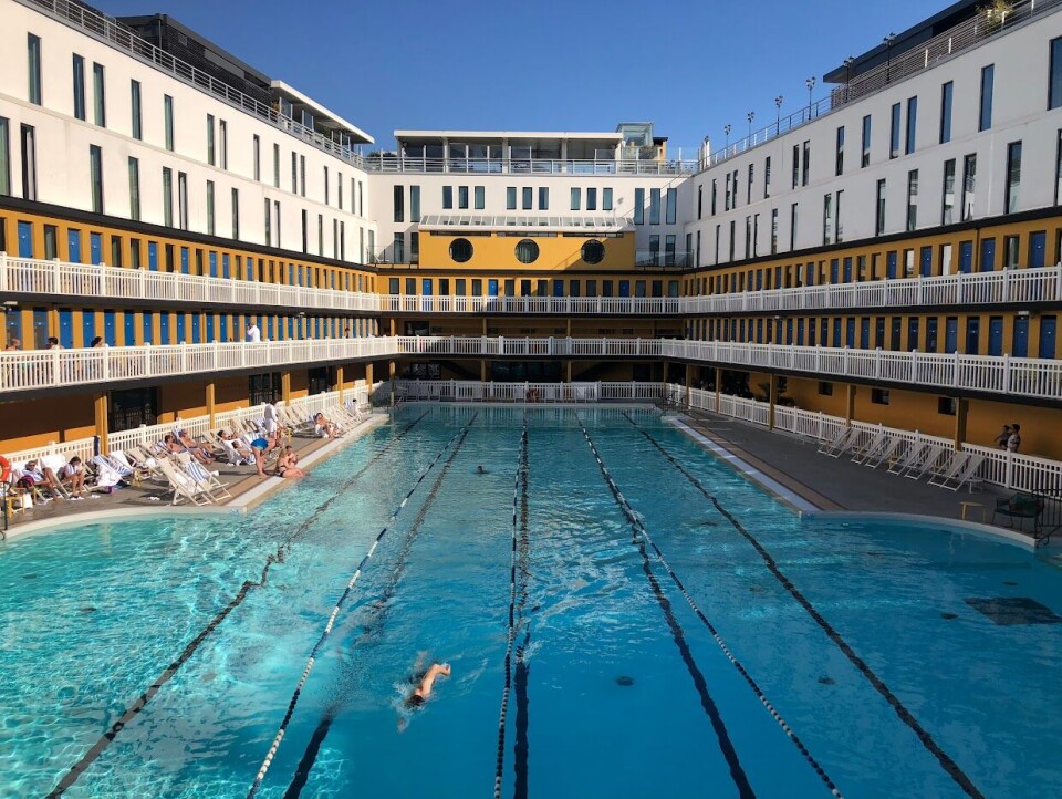 swimming pool tours france