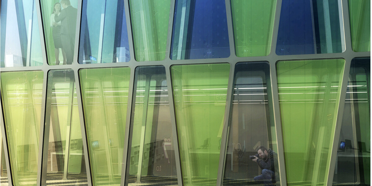 Algae farm windows help french flats go green