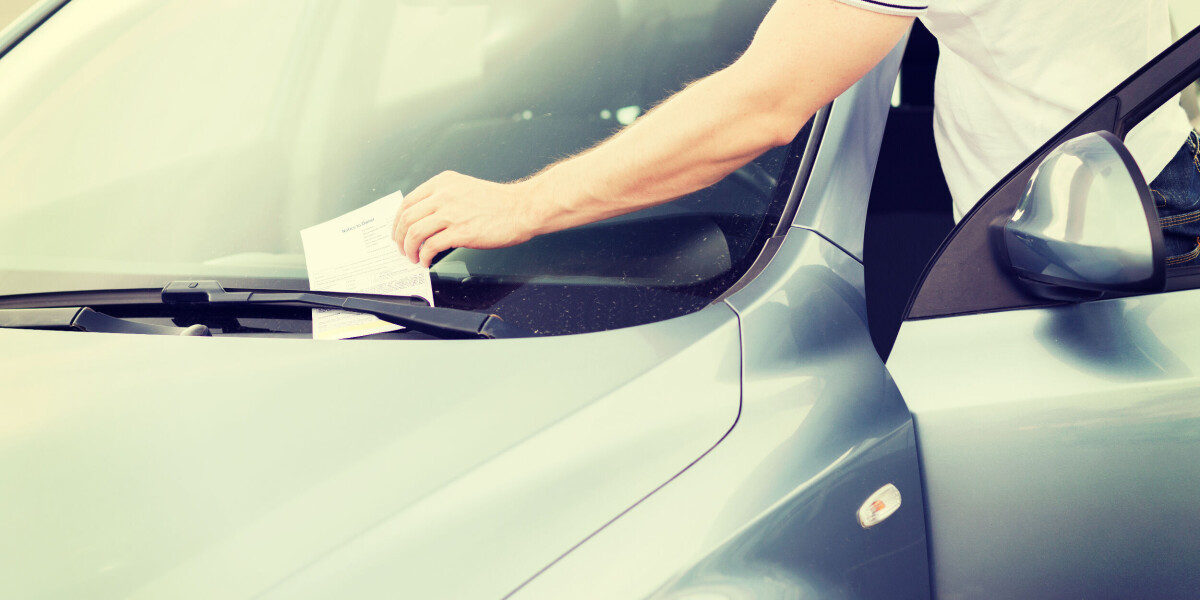 Warning to drivers over scam parking fine tickets in france