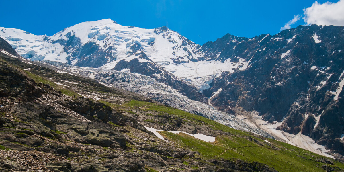 Briton dies after falling on ‘difficult’ hiking path in french alps