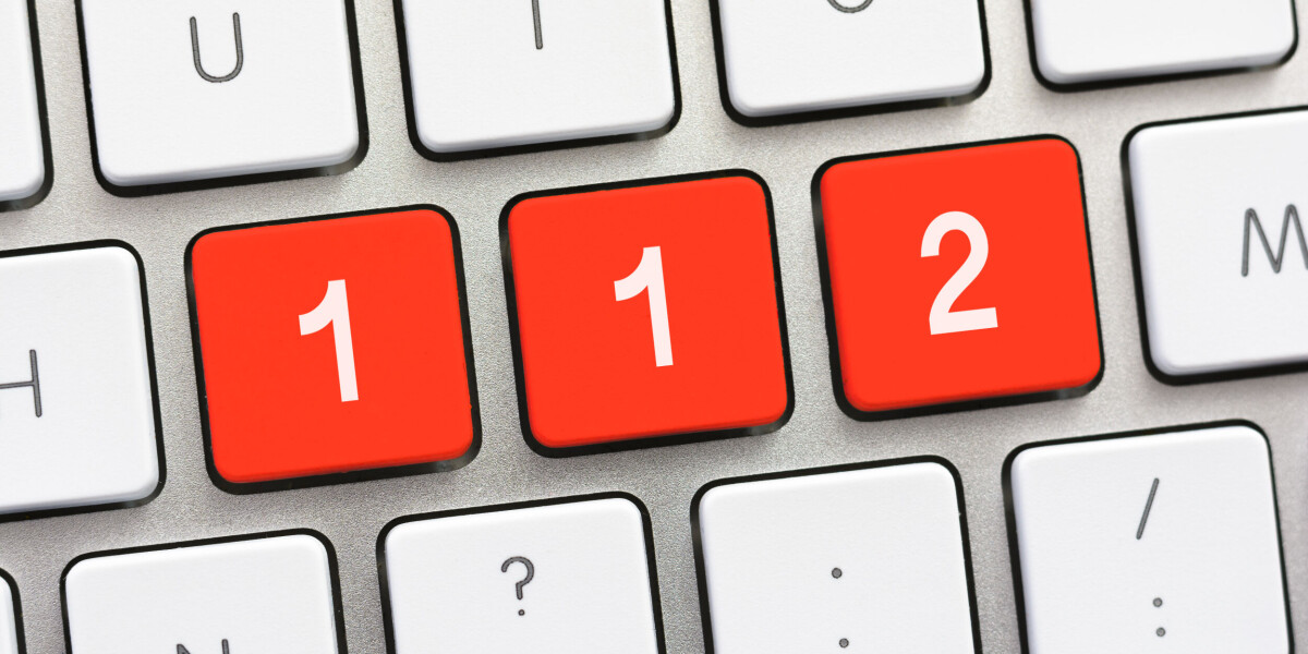 What numbers should i dial in an emergency in france?