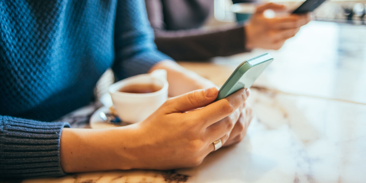 Can i use my french mobile in the uk without roaming fees?