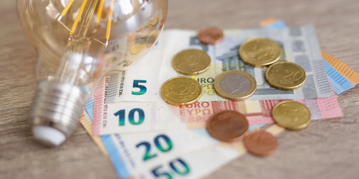 What are france’s energy cheques and why have they been delayed?