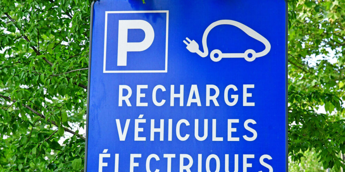 Driving in france: is it time to switch to an electric car?