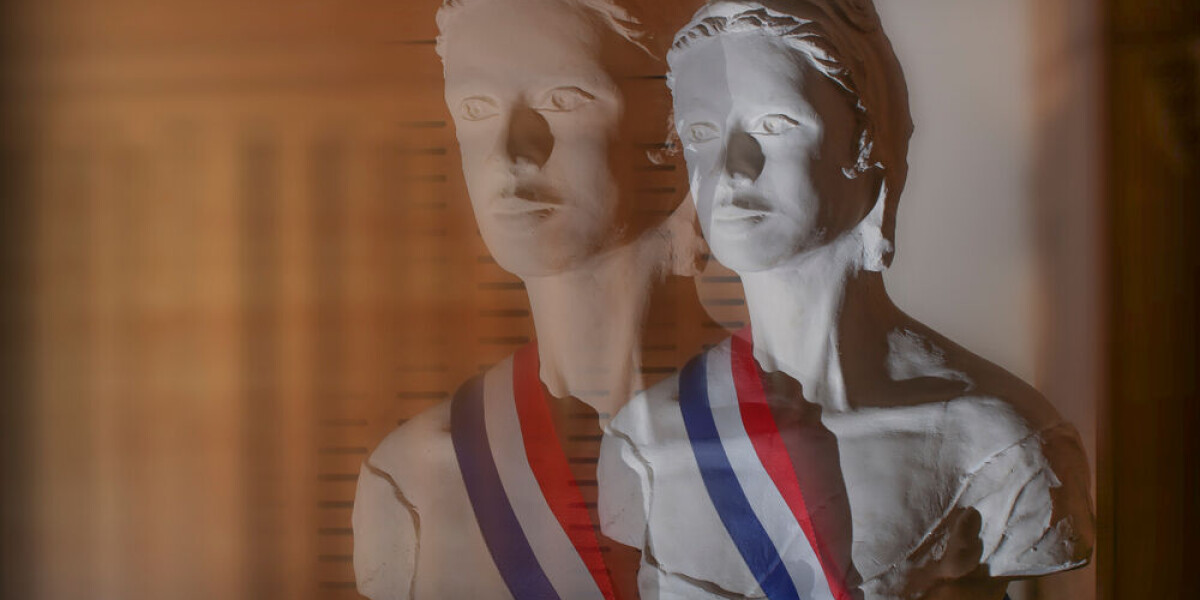 Is french citizenship often refused due to lack of cultural knowledge?