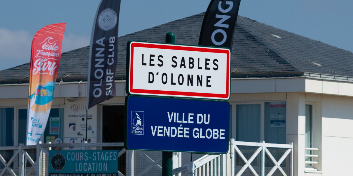 Vendée globe round-the-world solo sailing race begins in france