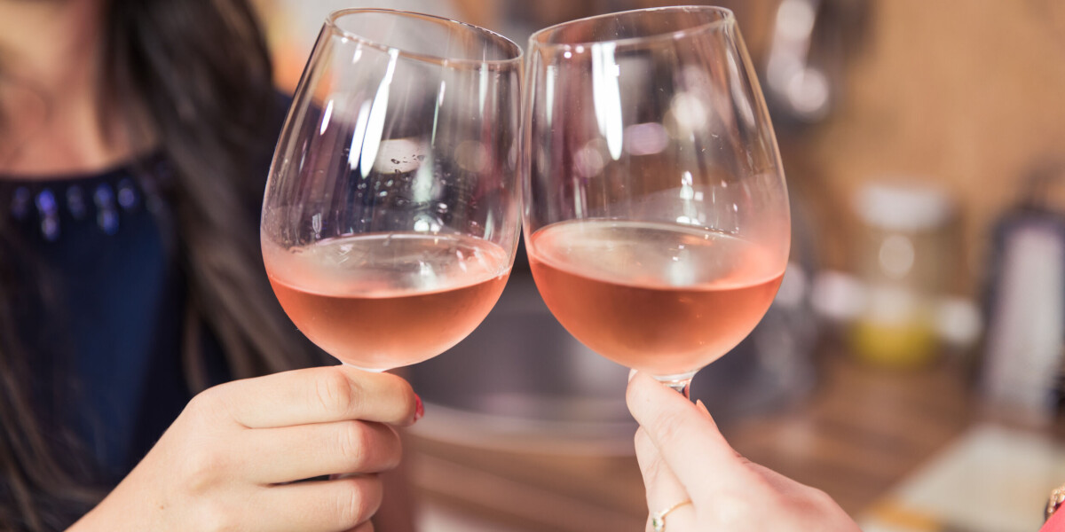 🍷 rosé revolution! France leads the world in pink wine consumption 🌍🥂