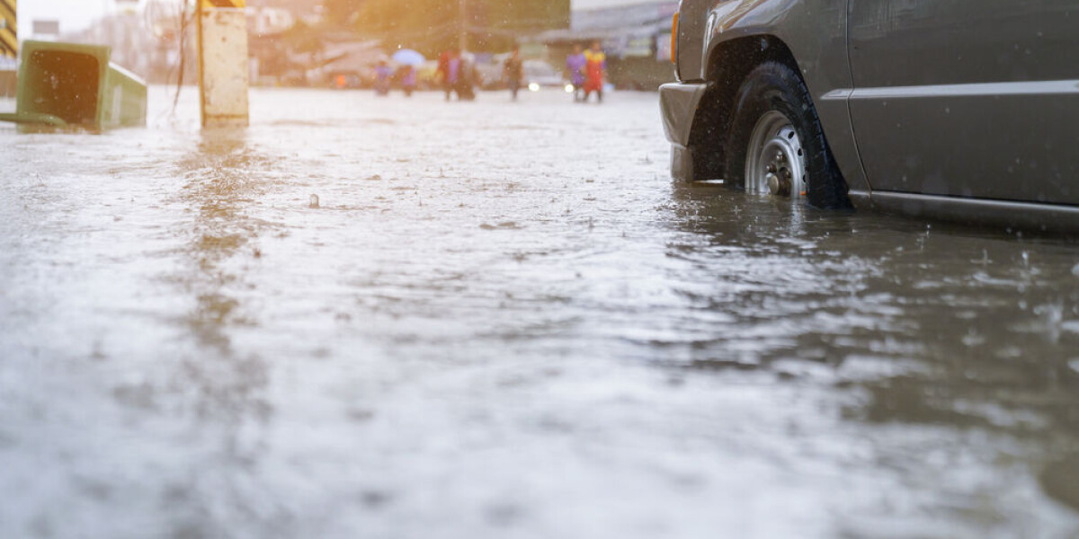 See: dramatic scenes of rising river water after heavy rain in france