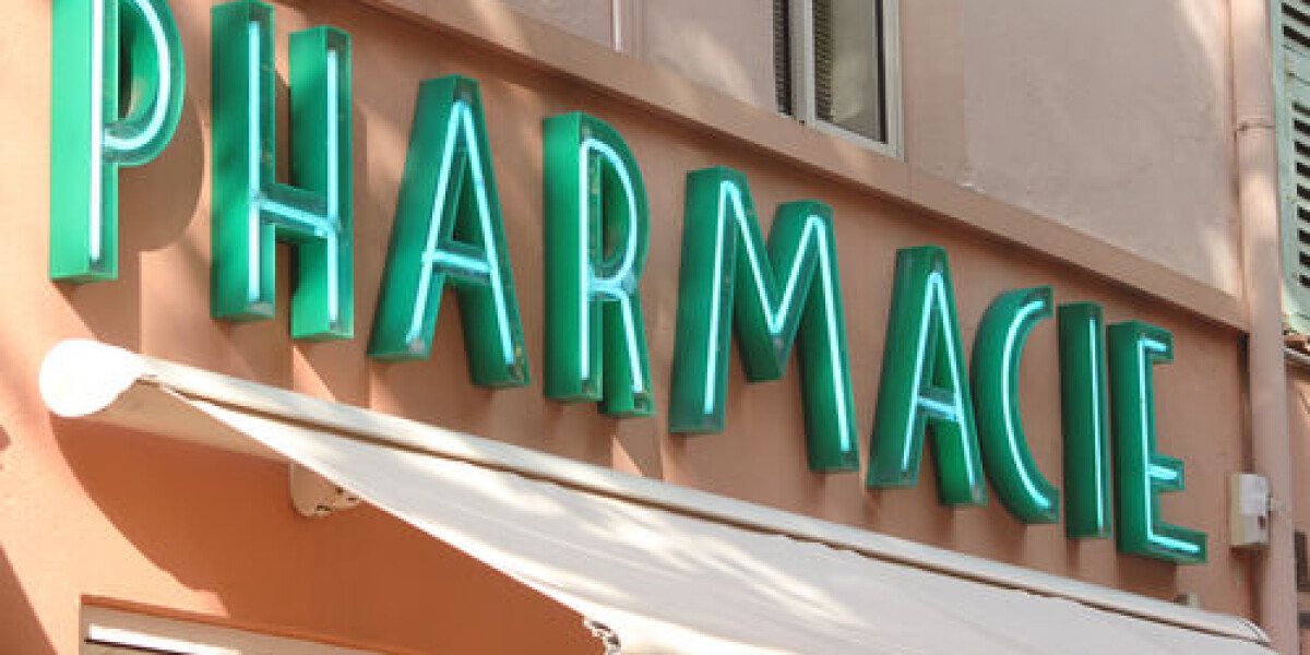 French pharmacies attract American visitors