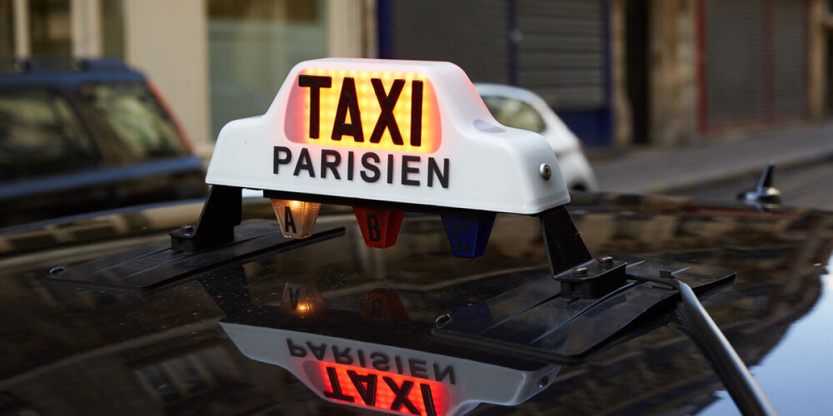 Will new 'no drive' zone in central paris affect taxi journeys?