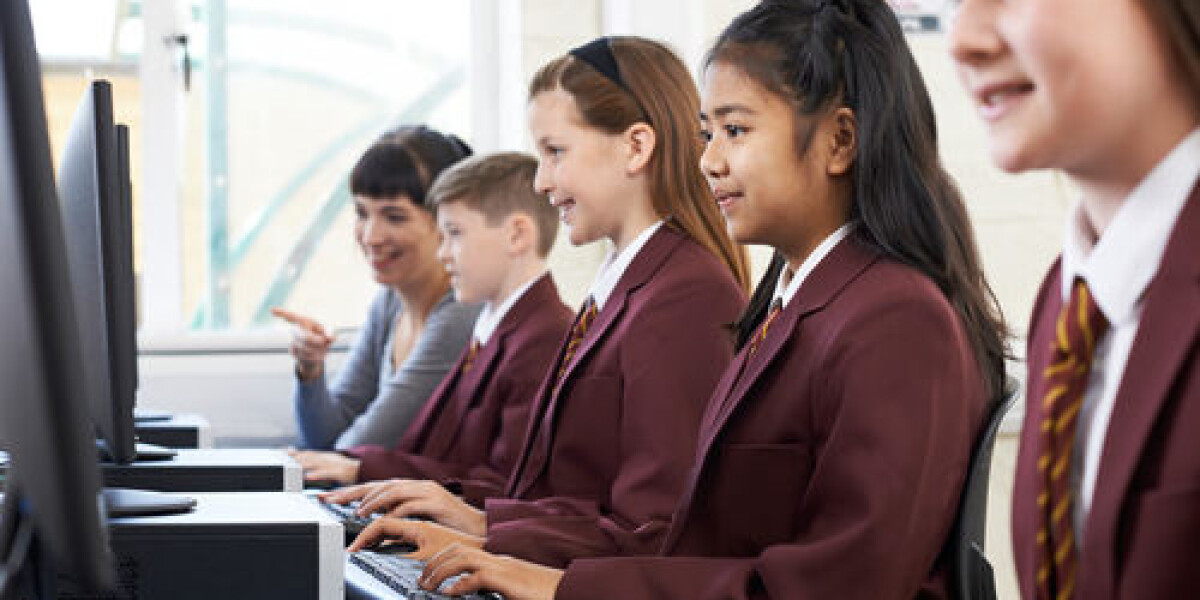 Secondhand uniforms can still create equality in french schools