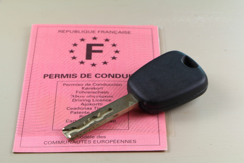 A French driving licence and car key