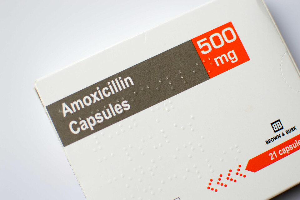 A photo of a box saying amoxicillin