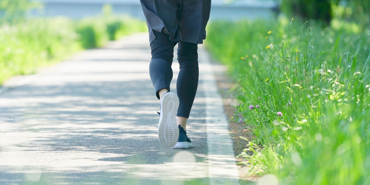 Man ‘breaks world record’ for fastest marathon… running backwards!