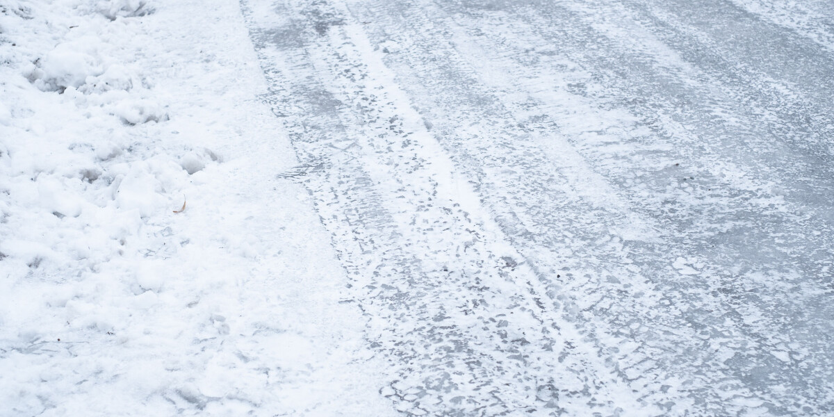 Snow and ice alerts in place across most of northern france