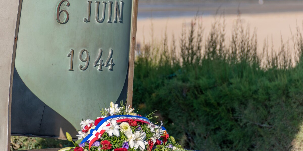 Make the 80th anniversary of d-day a national holiday, urges french mp