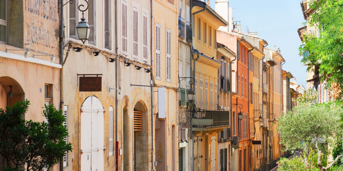 What are the rules on gifting a property in france?