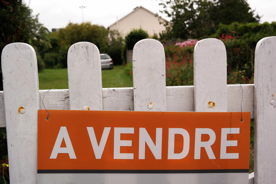 French for sale sign