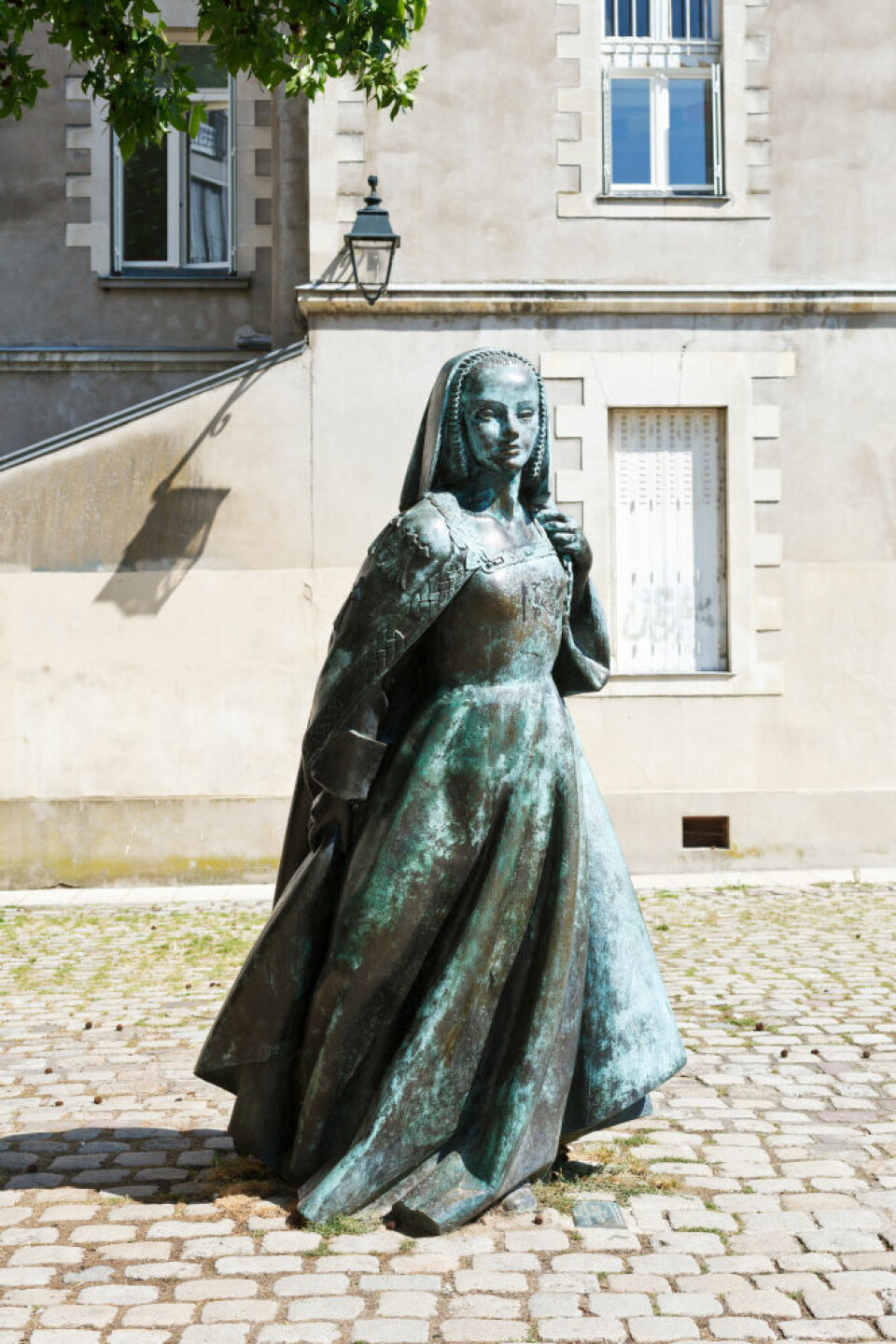 Sculpture Anne of Brittany