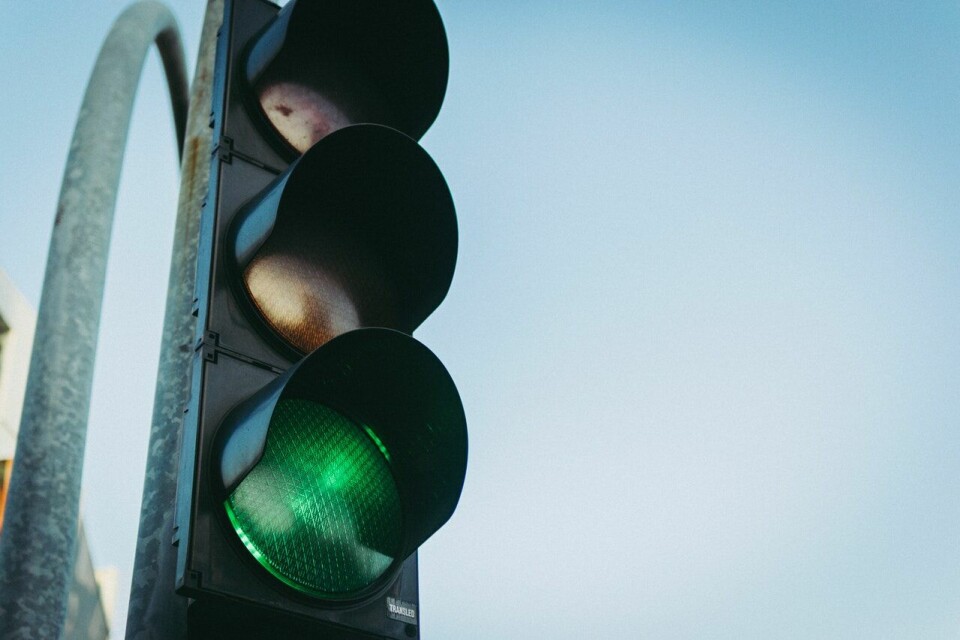 A set of traffic lights. France to use traffic light system for foreign travel ‘by month end’