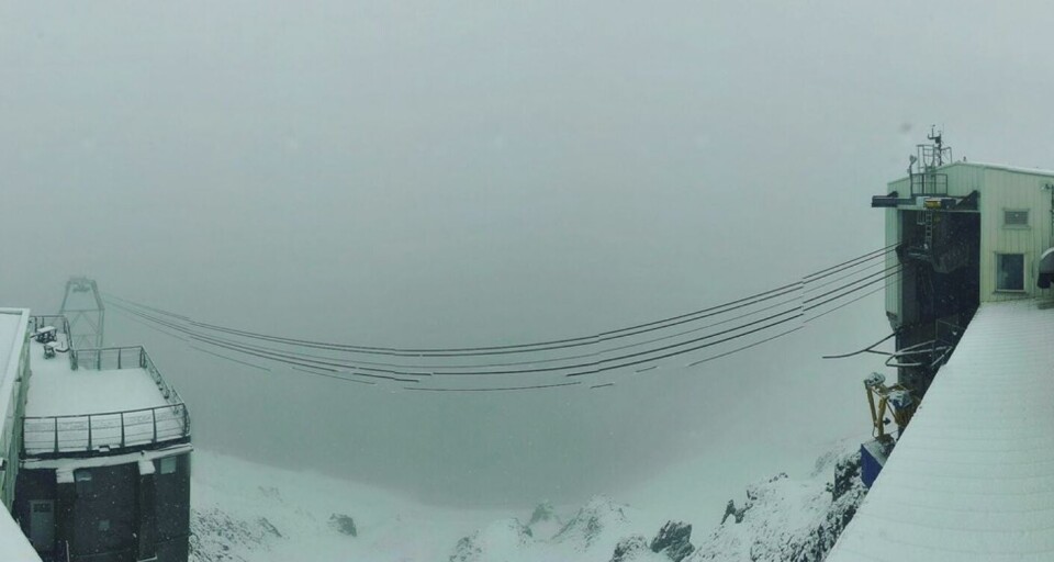 Météo Pyrénées / @Meteo_Pyrenees / Twitter The snowy view from the camera at 2,800m at the Pic du Midi. French weather: Floods, tornados, hailstones...and now snow in June