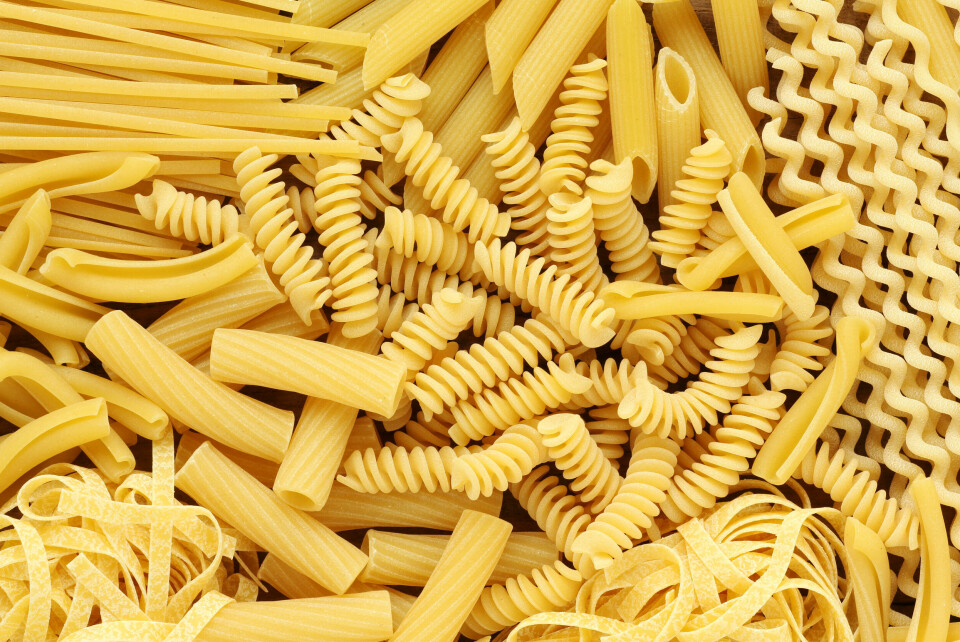 Different types of dried pasta