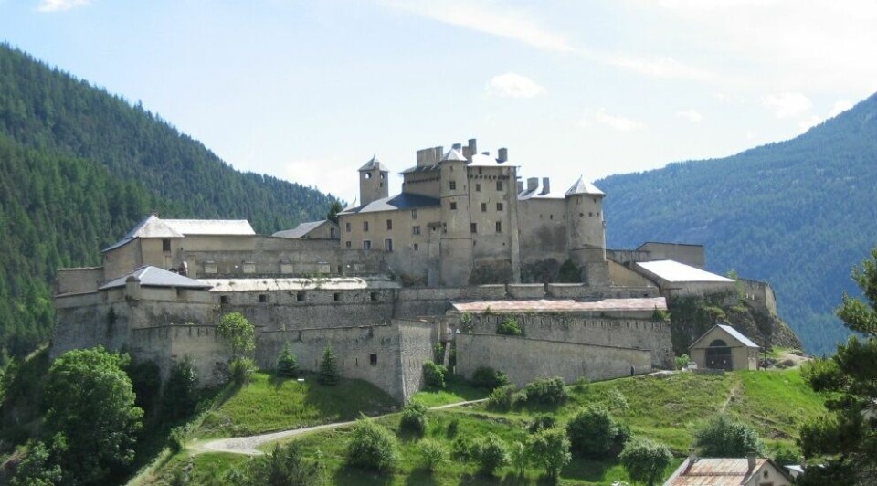 Fort Queyras on its rocky perch. Hautes-Alpes: Battle for €2m French fortress auctioned for €661k