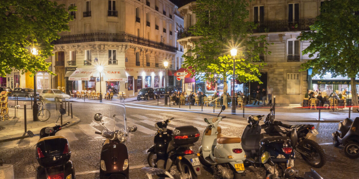 Paris reviews banning motorbikes and scooters at night to limit noise