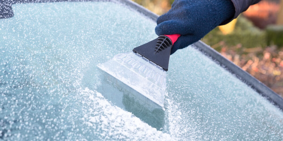 Can i be fined for not de-icing my car in france?