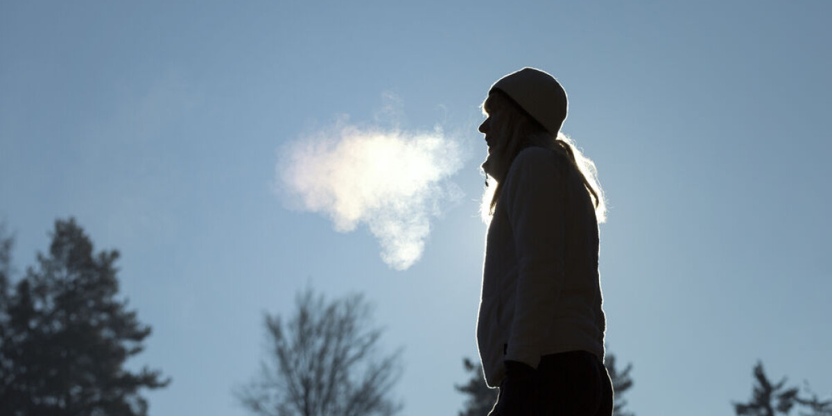 France freezes but unseasonably warm spell soon on way