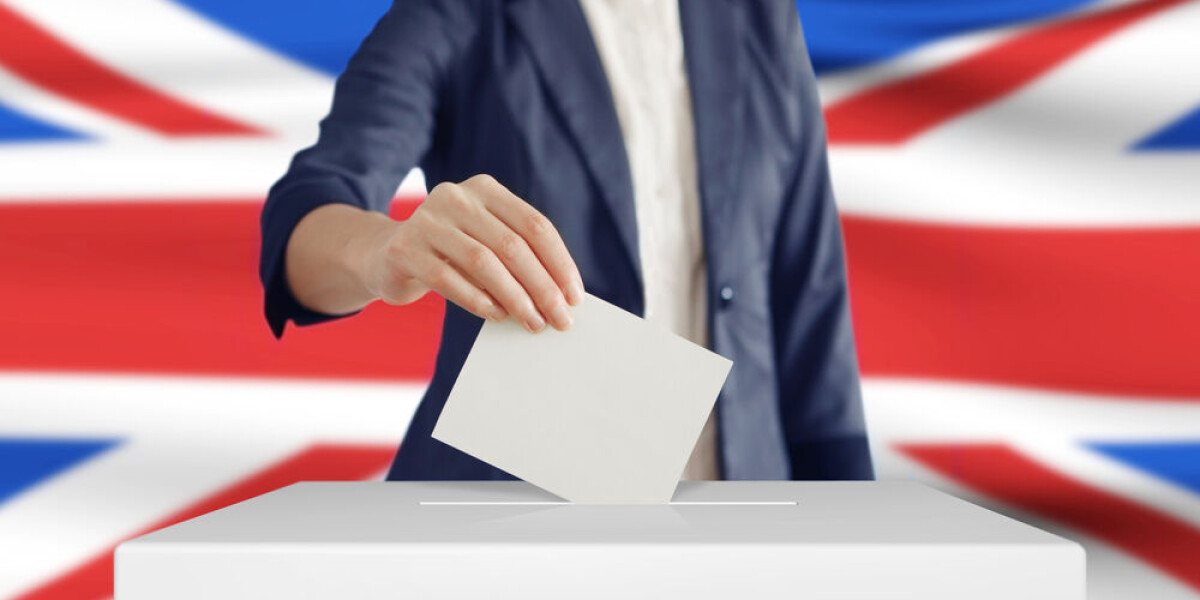 Britons in france urged to register to vote as uk deadline approaches