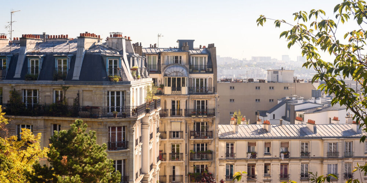 See: flat prices start to fall in france in new notaire data