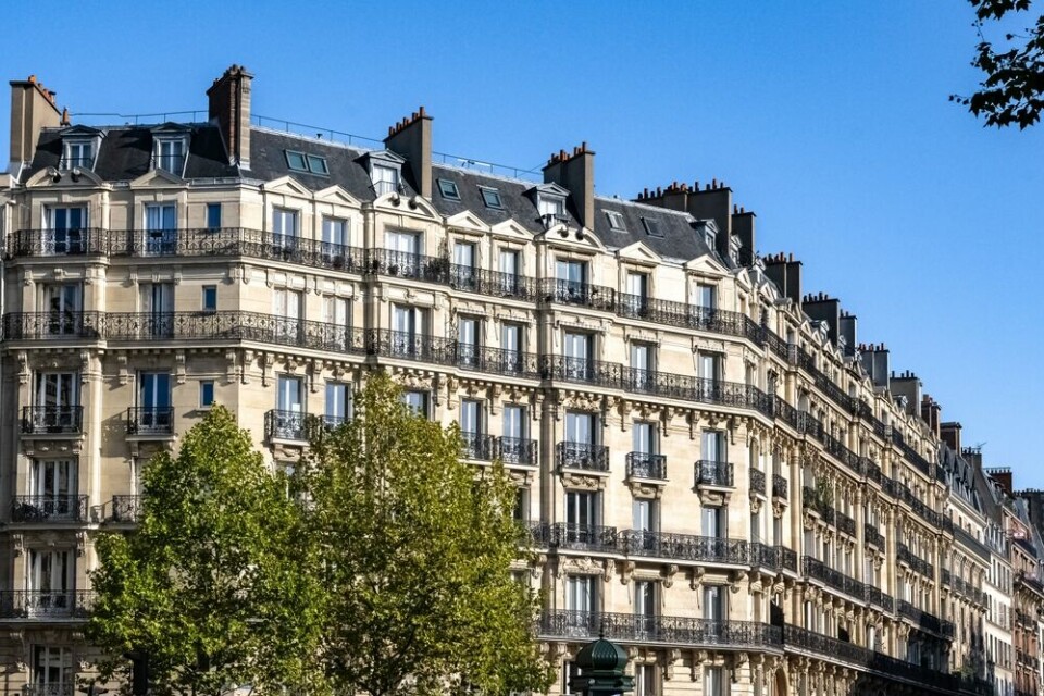 A view of a residential building in Paris