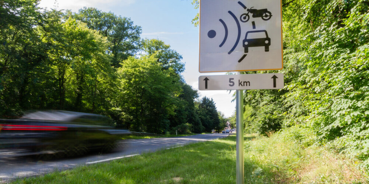 Can i find details of any driving fines in france online?