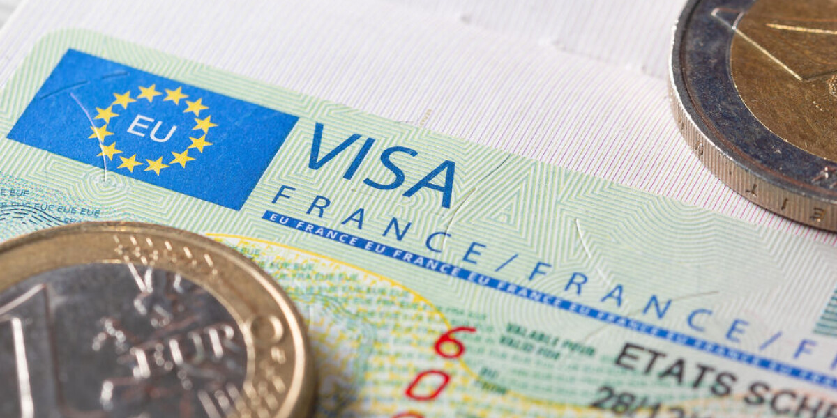New language tests for french residency cards: eight key questions