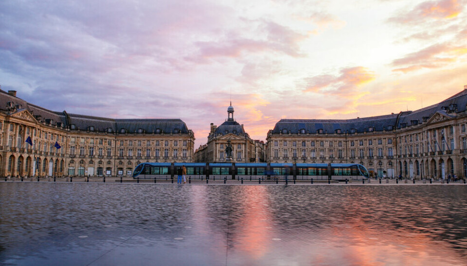 Bordeaux's famous Place de la Bourse, with the Miroir d'Eau in front