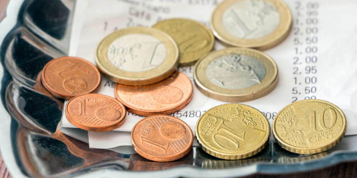 Map: where do diners tip the most in france - and how much is usual?