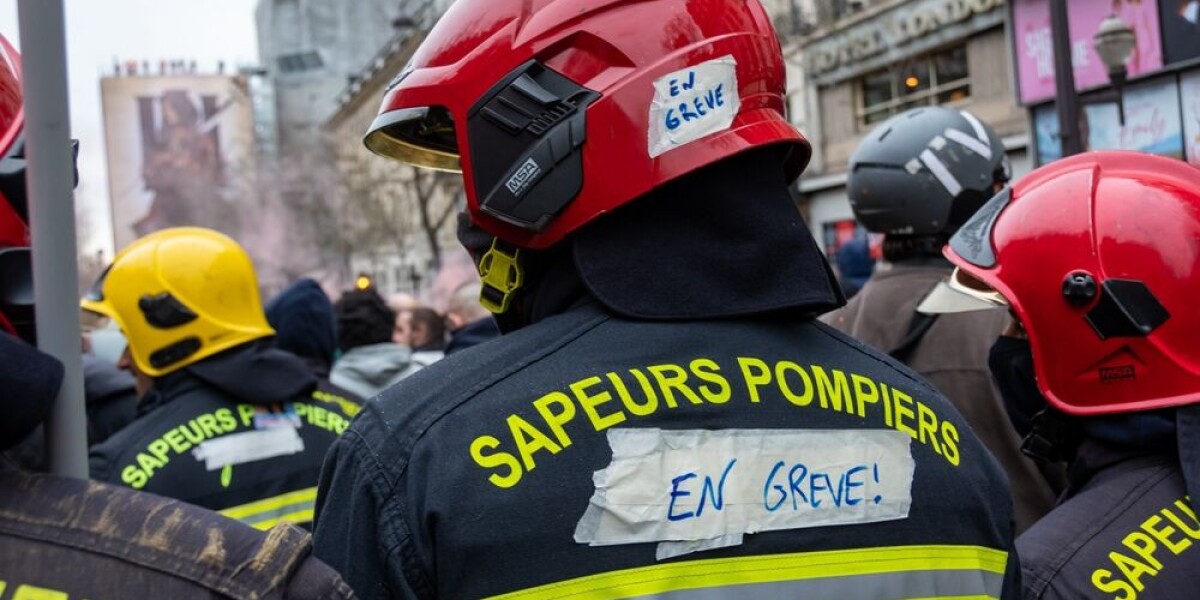 Firefighters’ strike over work rules is 'unprecedented’ in france