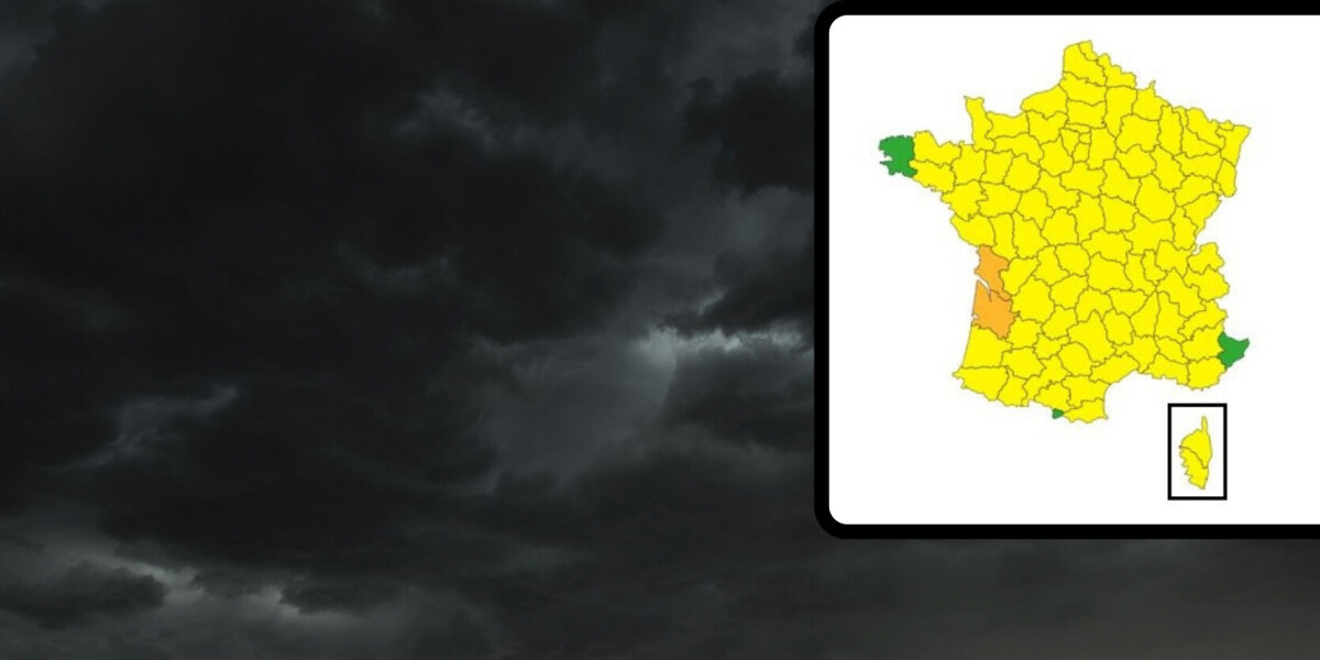 Flood danger warning issued for west France