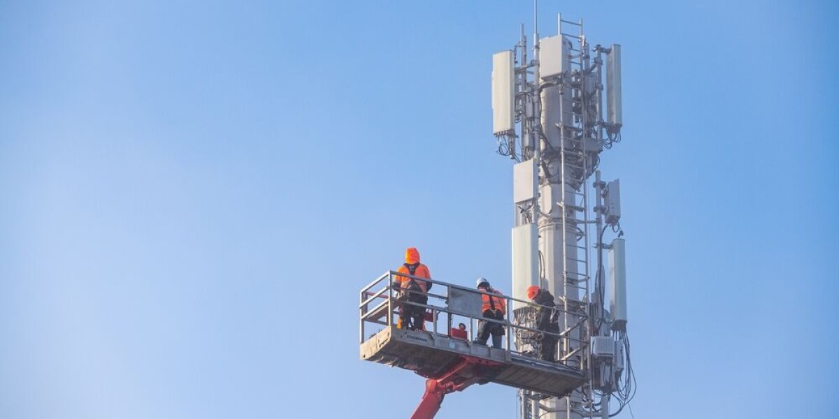 Village near nice fights ‘wild west’ spread of 5g internet masts