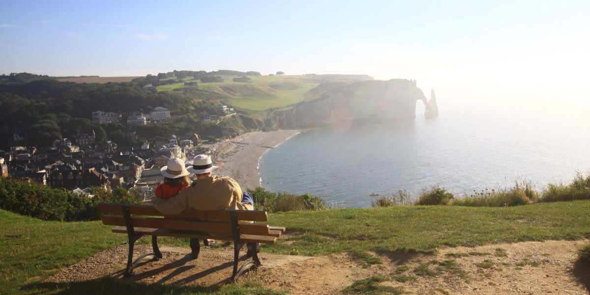 Visa vs. Residency card: unlocking your french adventure! 🌍✈️🇫🇷